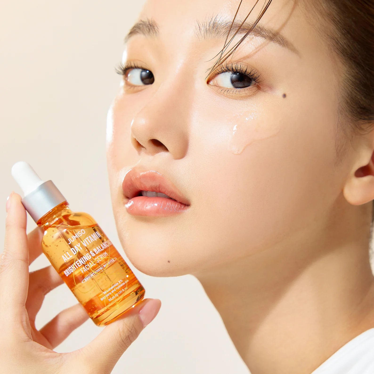 Jumiso All Day Vitamin Brightening & Balancing Serum – 30ml