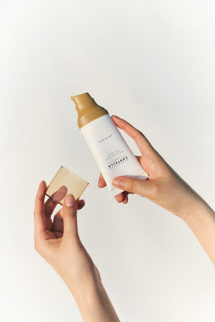 Skin1004 Madagascar Centella Air-Fit Suncream Light 50ml SPF30 PA++++