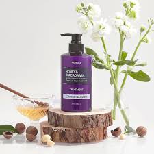 Honey &amp; Macadamia Protein Treatment Cherry Blossom – 500ml | KUNDAL