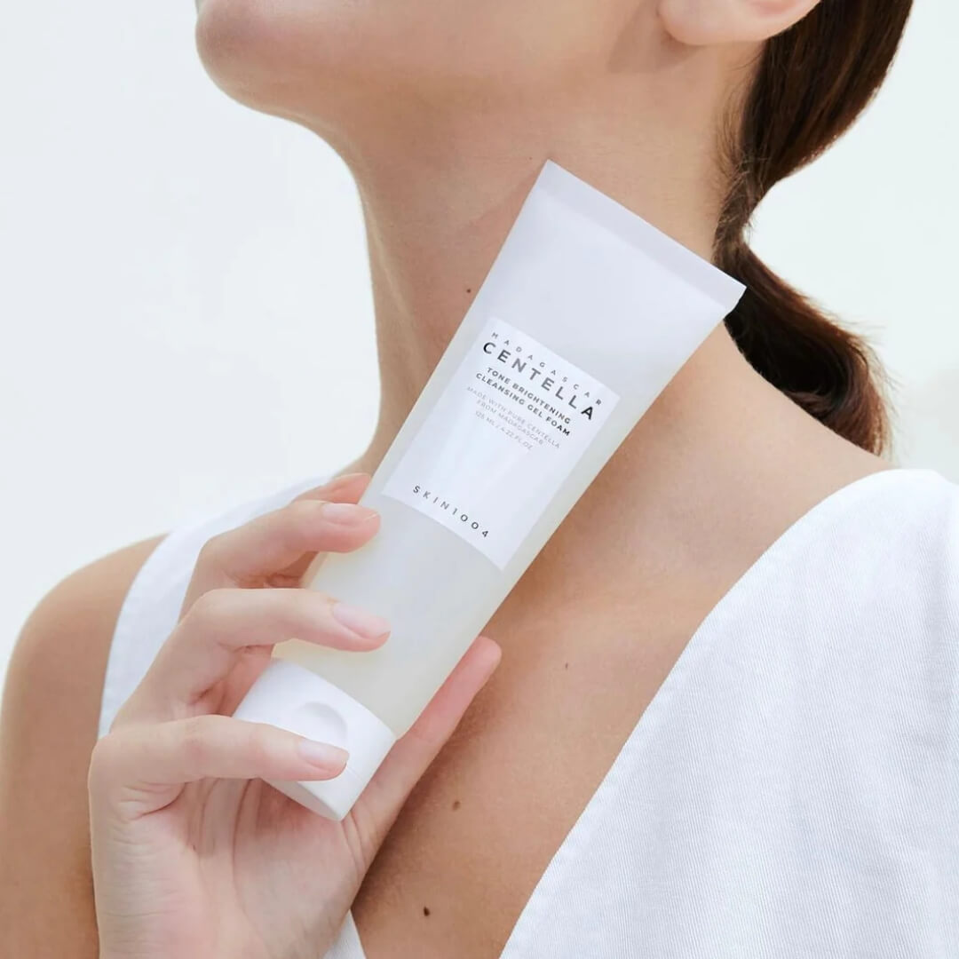 Skin1004 Madagascar Centella Tone Brightening Cleansing Gel Foam – 125ml